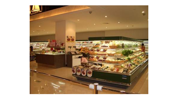 在大型超市中，亞克力展示架展示產(chǎn)品有什么優(yōu)勢(shì)？